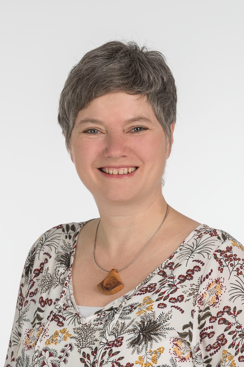 Sabine Hrach, Aktive Bürger